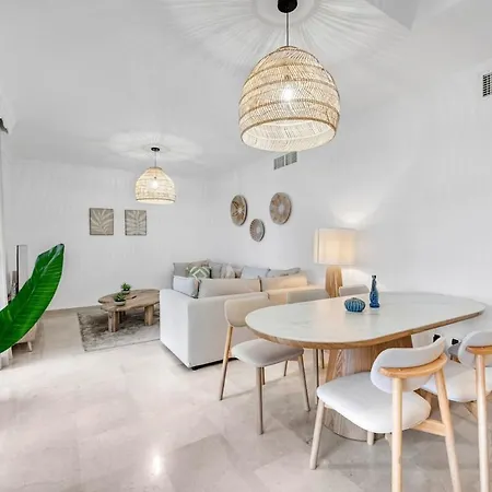 Lxr Bahia De 3hab Beachfront Lejlighed Marbella