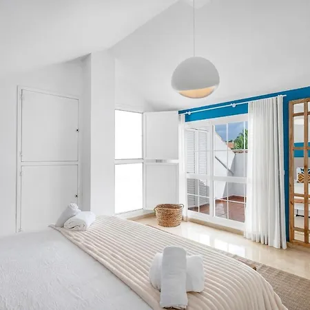 Апартаменты Lxr Bahia De 3hab Beachfront