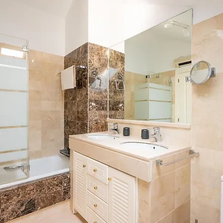 Lxr Bahia De 3hab Beachfront 马尔韦利亚