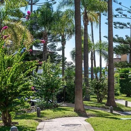 Lxr Bahia De 3hab Beachfront * 마르베야