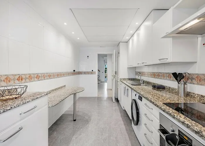 Lxr Bahia De 3hab Beachfront Marbella