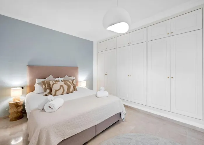 Lxr Bahia De 3hab Beachfront * Marbella