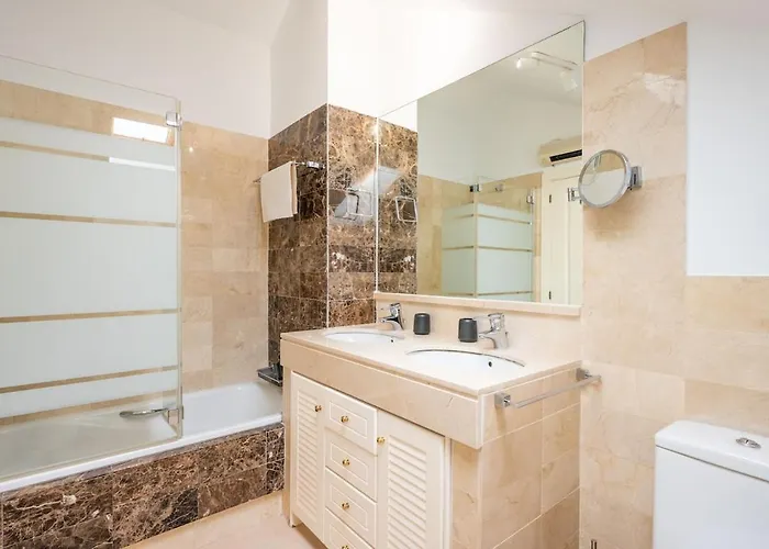 Lxr Bahia De 3hab Beachfront Marbella
