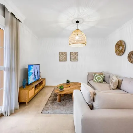 Апартаменти Lxr Bahia De 3hab Beachfront Марбелья